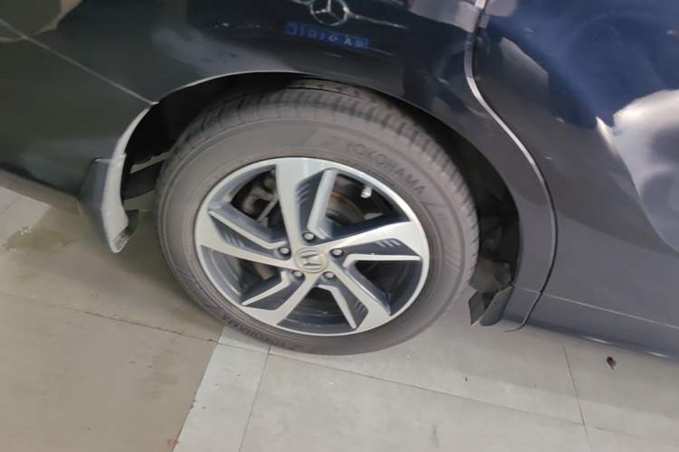 Used Honda Odyssey 2015 Revised 2.4L Luxury Edition Right Rear Wheel Hub
