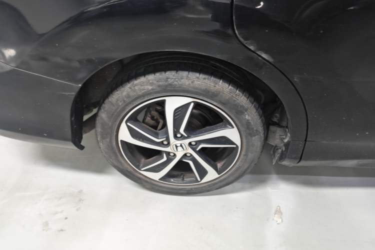 Used Honda Odyssey 2015 Revised Version 2.4L Supreme Edition Right Rear Wheel Hub