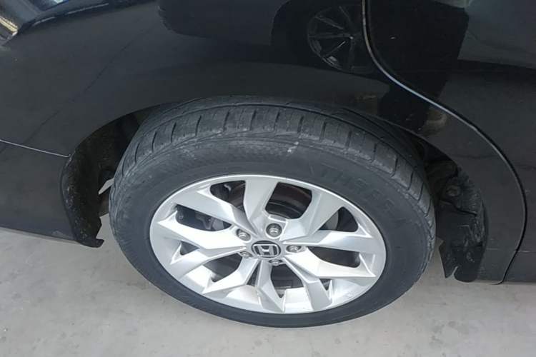 Used Honda Odyssey 2015 Updated Version 2.4L Smart Edition Right Rear Wheel Hub