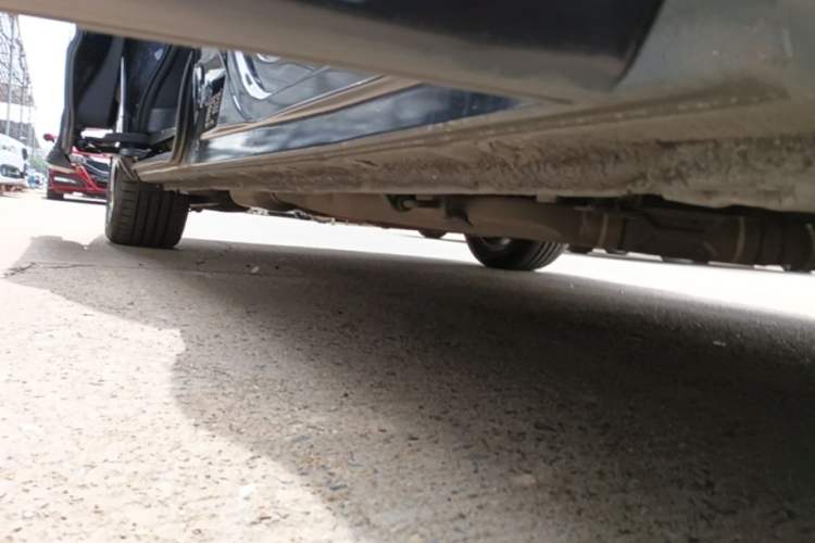 Used Honda Odyssey 2015 Updated 2.4L Smart Cool Version Right Side Sill