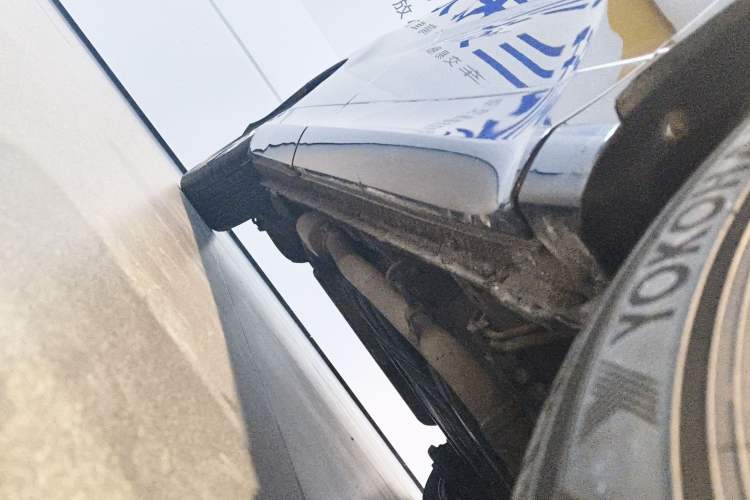 Used Honda Odyssey 2015 2.4L Smart Edition Right Side Sill