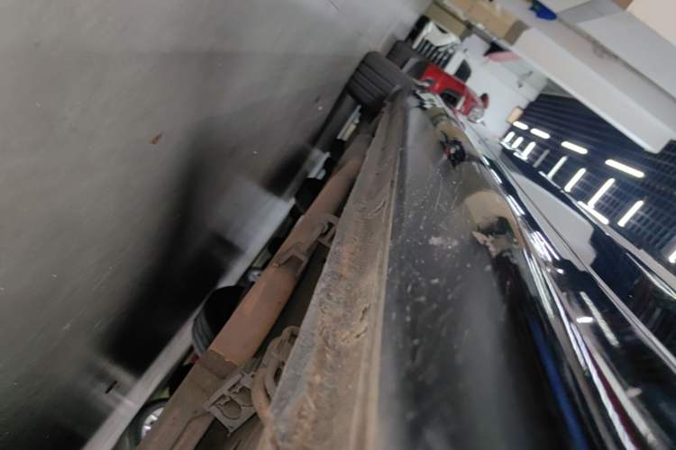 Used Honda Odyssey 2015 Revised 2.4L Luxury Edition Right Side Sill