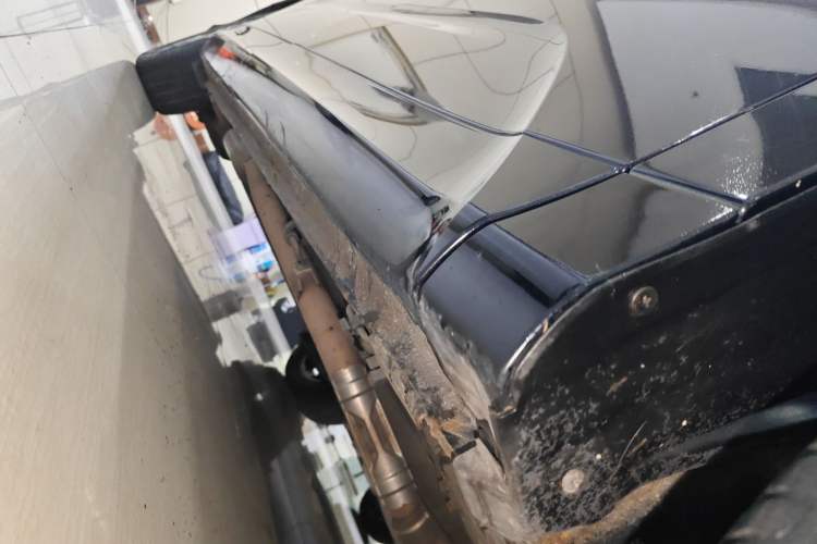 Used Honda Odyssey 2015 2.4L Smart Edition Right Side Sill