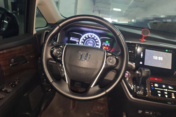 Used Honda Odyssey 2015 Updated Version 2.4L Smart Edition Steering Wheel