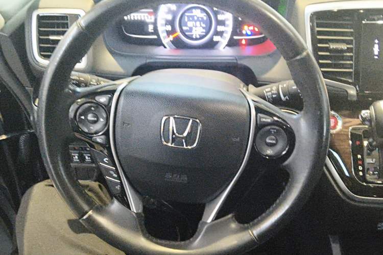 Used Honda Odyssey 2015 2.4L Smart Edition Steering Wheel