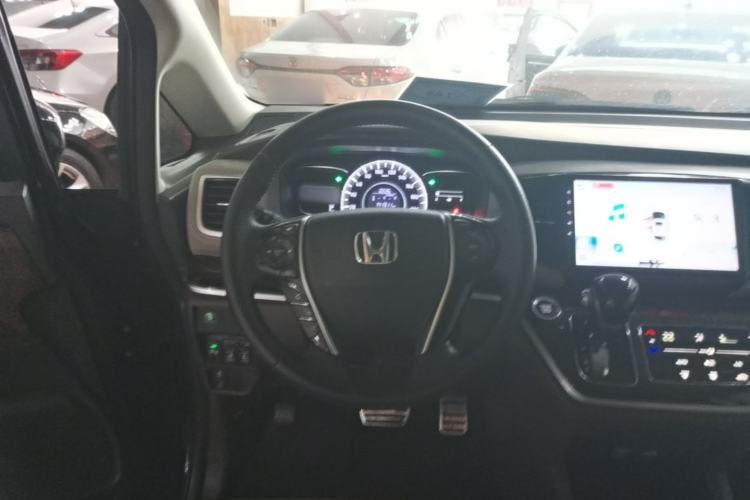 Used Honda Odyssey 2015 Updated Version 2.4L Smart Edition Steering Wheel