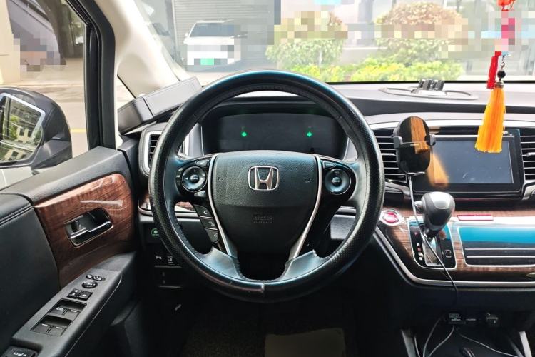 Used Honda Odyssey 2015 Updated Version 2.4L Smart Edition Steering Wheel