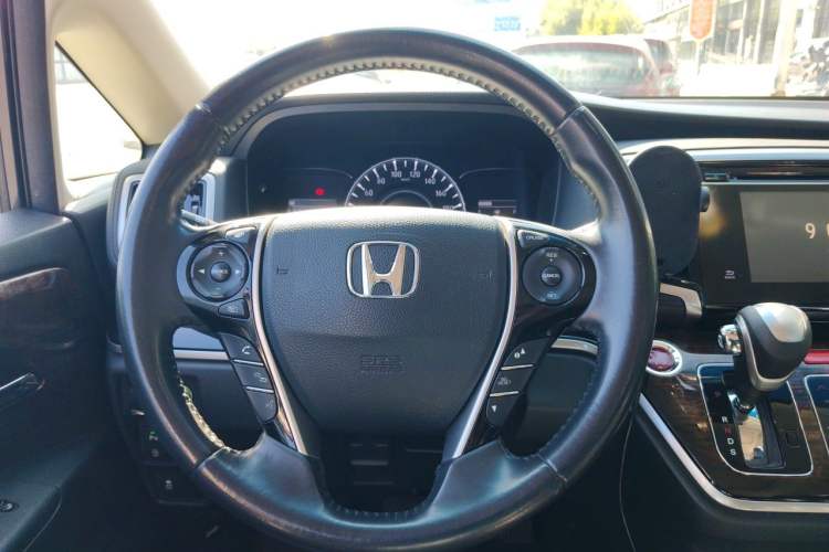 Used Honda Odyssey 2015 2.4L Prestige Edition Steering Wheel