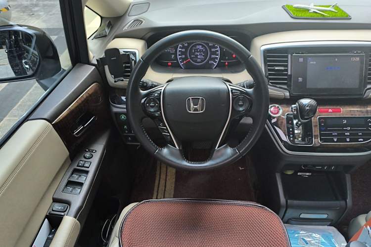 Used Honda Odyssey 2015 2.4L Smart Edition Steering Wheel