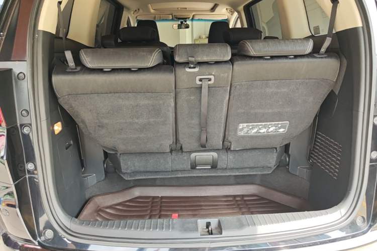 Used Honda Odyssey 2015 Updated 2.4L Smart Cool Version Trunk