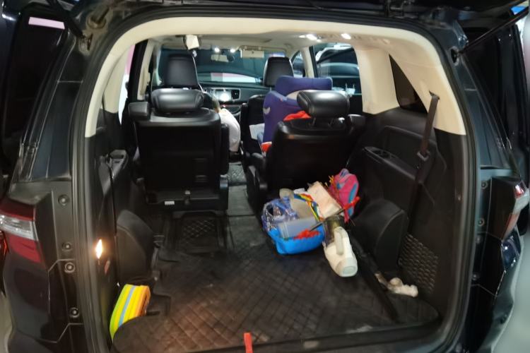 Used Honda Odyssey 2015 Updated Version 2.4L Smart Edition Trunk