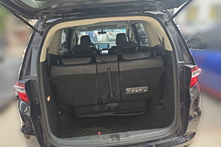 Used Honda Odyssey 2015 Updated Version 2.4L Smart Edition Trunk