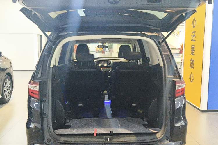 Used Honda Odyssey 2015 2.4L Smart Edition Trunk
