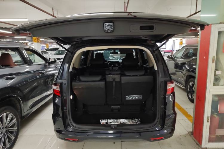 Used Honda Odyssey 2015 2.4L Supreme Edition Trunk