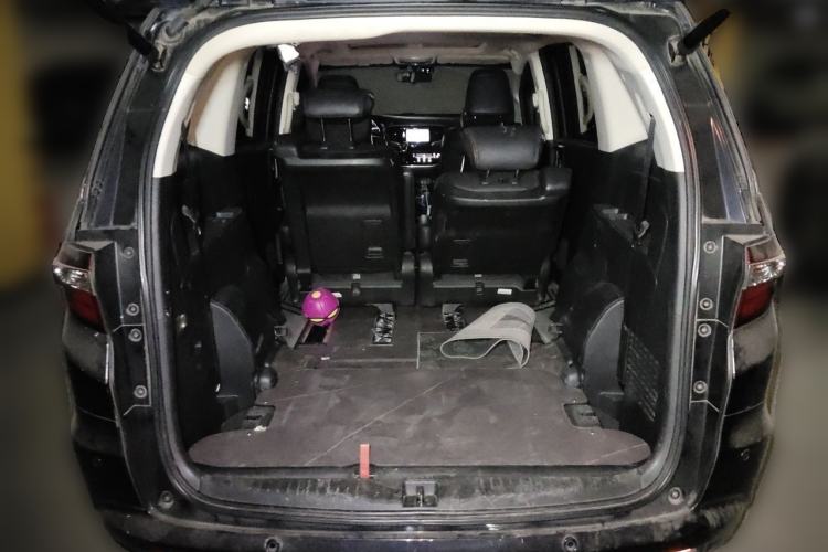 Used Honda Odyssey 2015 Updated Version 2.4L Smart Edition Trunk