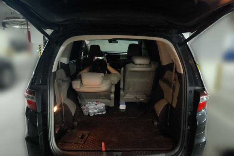 Used Honda Odyssey 2015 Updated Version 2.4L Smart Edition Trunk