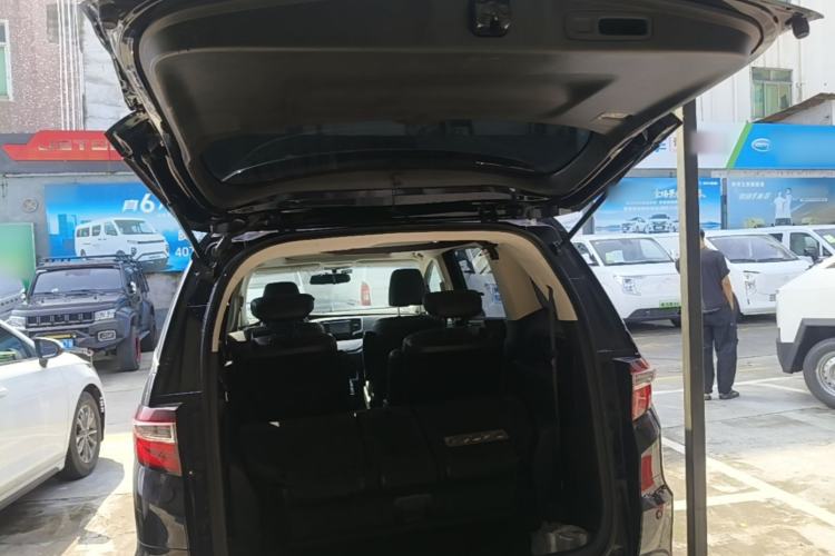 Used Honda Odyssey 2015 Updated Version 2.4L Smart Edition Trunk