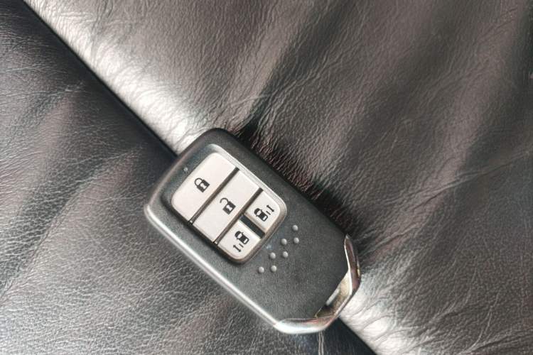 Used Honda Odyssey 2015 2.4L Smart Edition Vehicle Key
