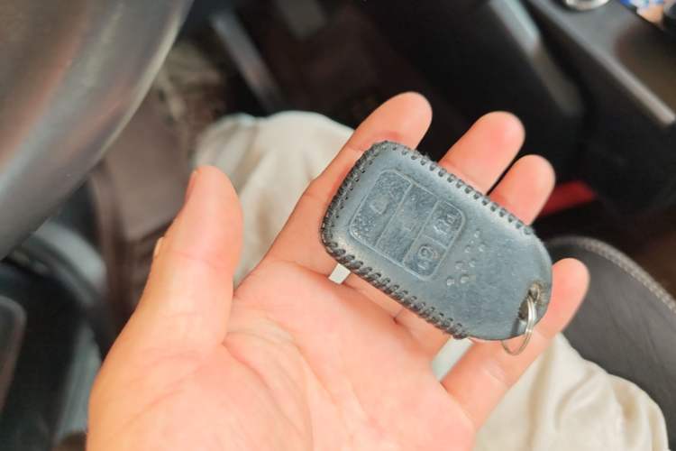 Used Honda Odyssey 2015 Updated 2.4L Smart Cool Version Vehicle Key