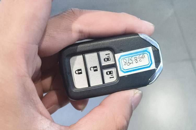 Used Honda Odyssey 2015 2.4L Smart Edition Vehicle Key