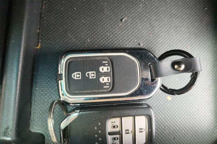 Used Honda Odyssey 2015 Revised 2.4L Luxury Edition Vehicle Key