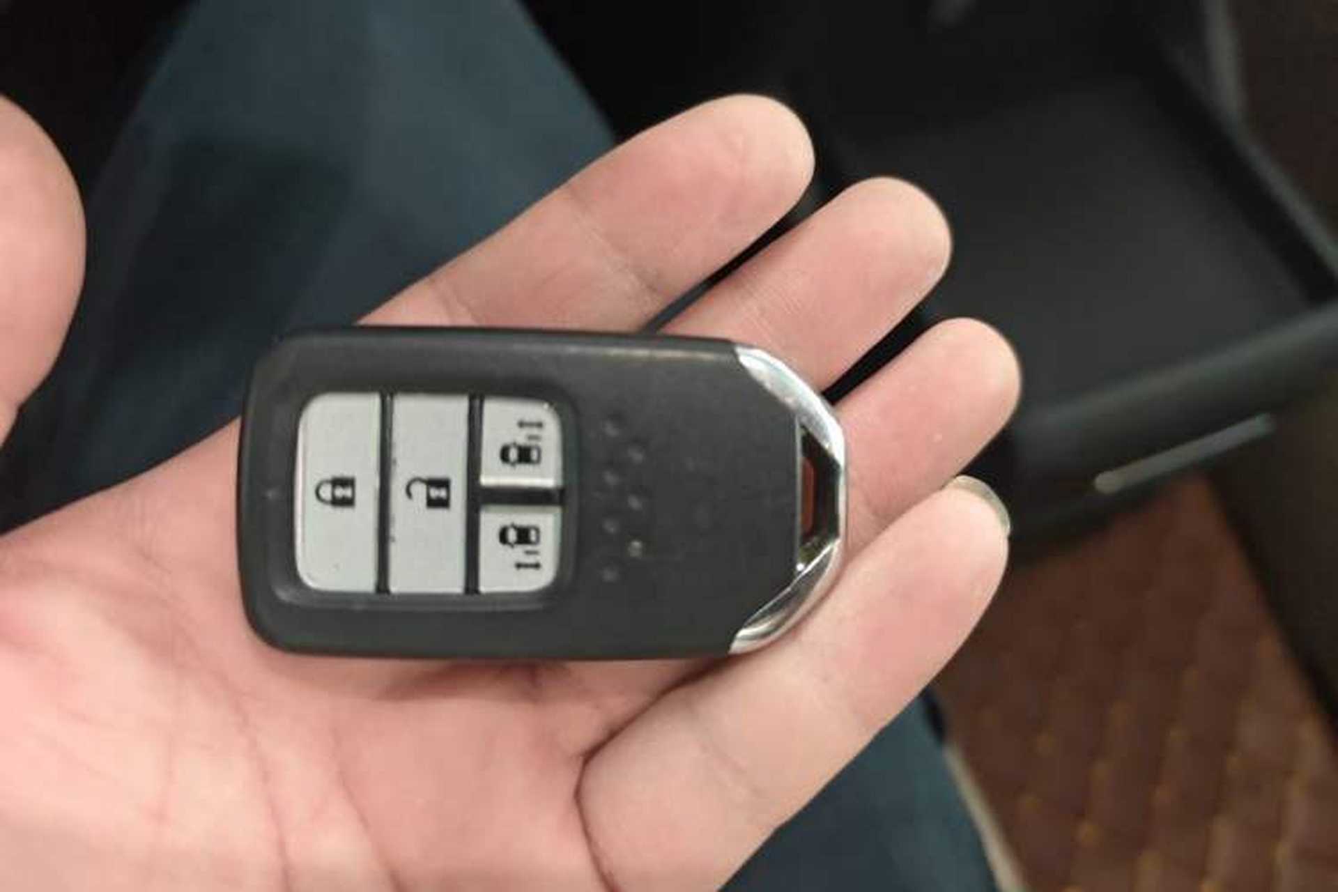 Used Honda Odyssey 2015 2.4L Supreme Edition Vehicle Key