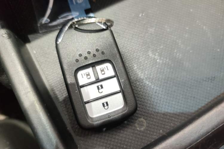 Used Honda Odyssey 2015 Updated Version 2.4L Smart Edition Vehicle Key