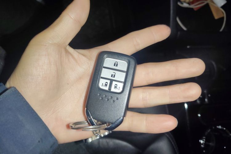 Used Honda Odyssey 2015 Updated Version 2.4L Smart Edition Vehicle Key