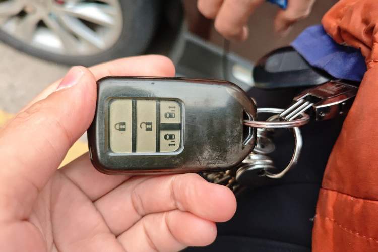 Used Honda Odyssey 2015 2.4L Smart Edition Vehicle Key