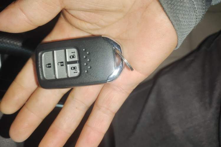 Used Honda Odyssey 2015 Revised 2.4L Luxury Edition Vehicle Key