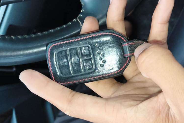 Used Honda Odyssey 2015 Updated Version 2.4L Smart Edition Vehicle Key