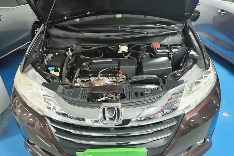 Used Honda Odyssey 2015 Revised Version 2.4L Supreme Edition Engine Bay