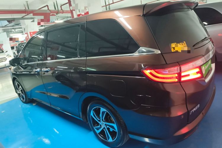 Used Honda Odyssey 2015 Revised Version 2.4L Supreme Edition Exterior 3