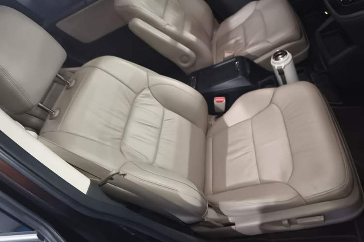 Used Honda Odyssey 2015 Revised Version 2.4L Supreme Edition Right Front Seat