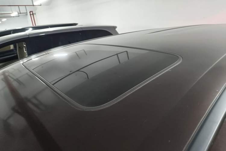 Used Honda Odyssey 2015 Revised Version 2.4L Supreme Edition Roof