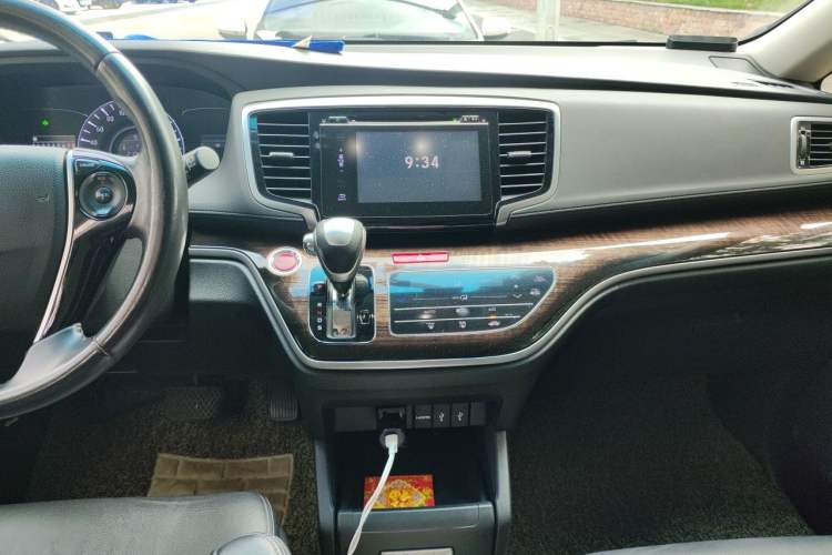 Used Honda Odyssey 2015 Updated Version 2.4L Smart Edition Audio And AC Panel