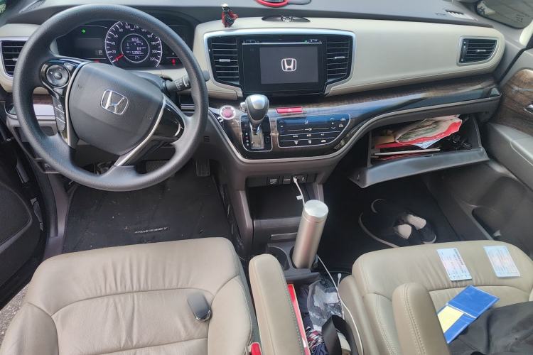 Used Honda Odyssey 2015 Revised 2.4L Luxury Edition Center Console