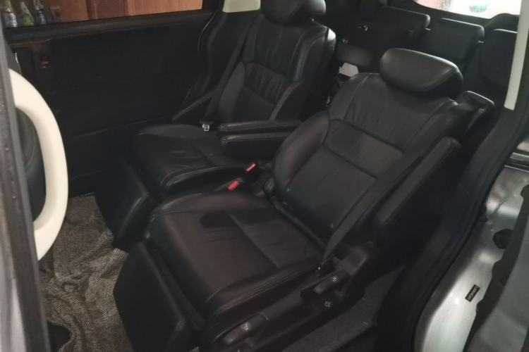 Used Honda Odyssey 2015 Updated Version 2.4L Smart Edition Left Rear Seat