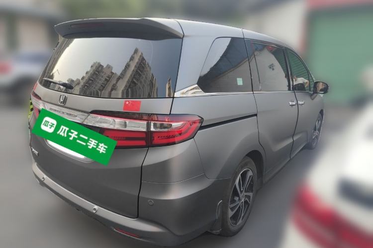 Used Honda Odyssey 2015 Revised 2.4L Luxury Edition Rear Right 45 Deg
