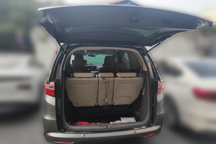 Used Honda Odyssey 2015 Revised 2.4L Luxury Edition Trunk