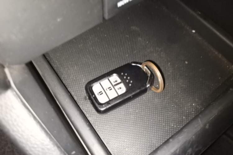 Used Honda Odyssey 2015 Updated Version 2.4L Smart Edition Vehicle Key