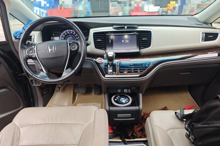 Used Honda Odyssey 2015 2.4L Smart Edition Center Console