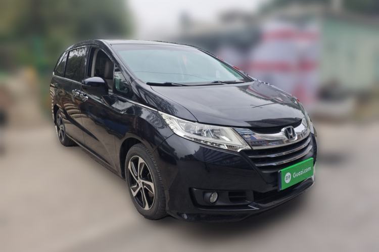 Used Honda Odyssey 2015 2.4L Smart Edition Front Right 45 Deg