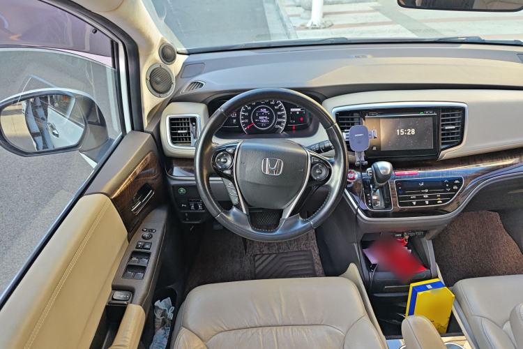 Used Honda Odyssey 2015 Updated Version 2.4L Smart Edition Steering Wheel