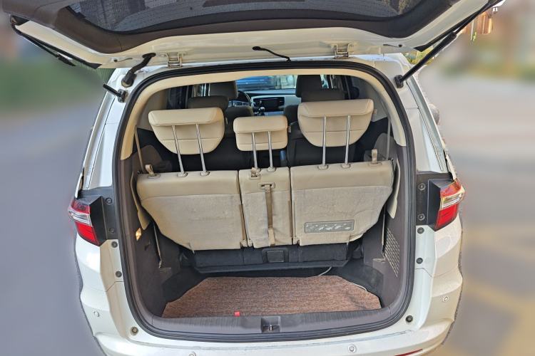 Used Honda Odyssey 2015 Updated Version 2.4L Smart Edition Trunk
