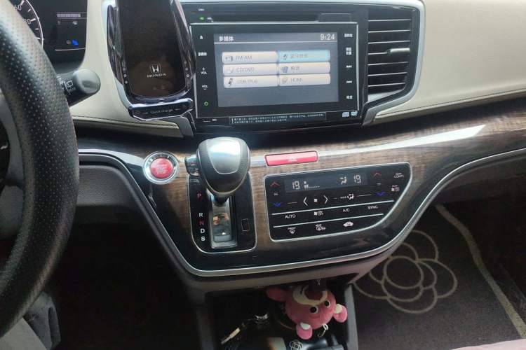 Used Honda Odyssey 2015 2.4L Supreme Edition Audio And AC Panel