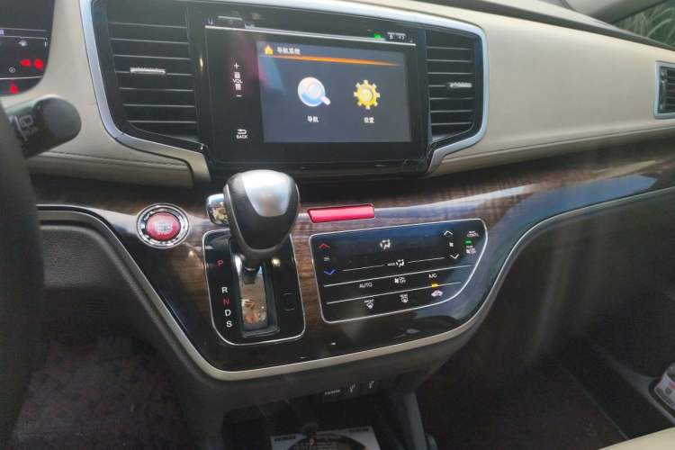 Used Honda Odyssey 2015 2.4L Luxury Edition Audio And AC Panel