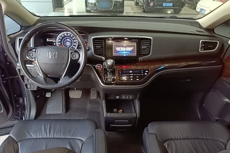 Used Honda Odyssey 2015 2.4L Smart Edition Center Console