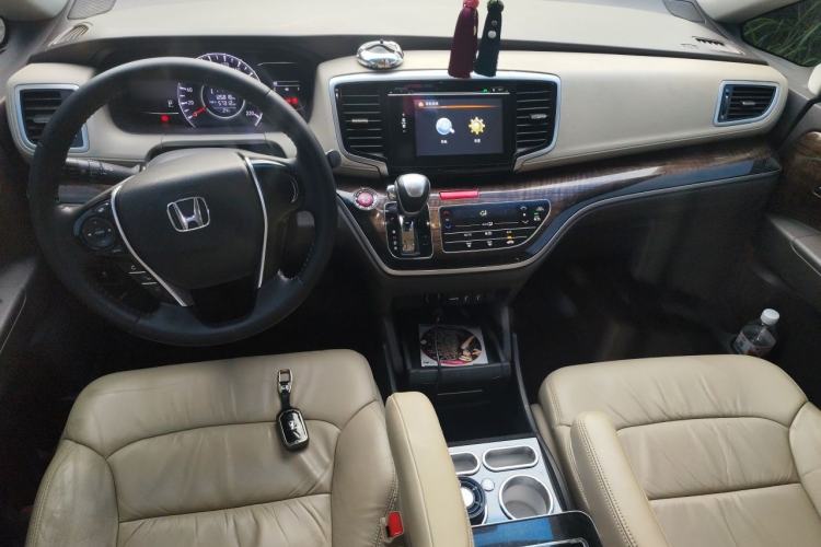 Used Honda Odyssey 2015 2.4L Luxury Edition Center Console