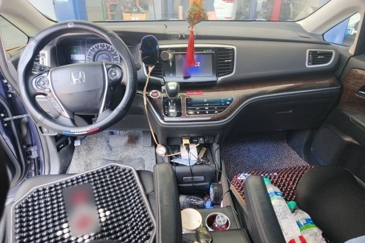Used Honda Odyssey 2015 2.4L Smart Edition Center Console